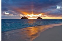 Hawaii, Oahu, Lanikai, Sunrise With The Mokulua Islands In The Distance