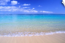 Clear Shoreline Ocean Water, Turquoise Horizon, Blue Sky With Clouds