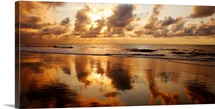 Hawaii, Maui, Kihei, Sunset At Kamaole Beach One