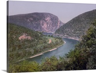 Delaware Water Gap from Winona Cliff
