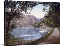 Path by the Loch. Loch Katrine