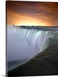 Niagara falls in the early morning.