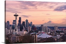 Sunset view of downtown Seattle and Mount Rainier in distance
