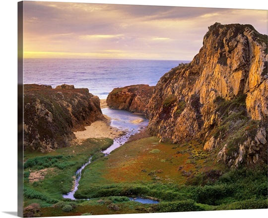 Garrapata Creek flowing into the Pacific Ocean, Garrapata State Beach, Big Sur