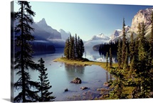 Maligne Lake, which is the largest and deepest lake in Alberta's Jasper National Park, Canada
