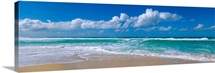 Waves crashing on the beach, Sunset Beach, Oahu, Hawaii