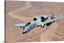 An A10 Thunderbolt soars above the skies of Iraq