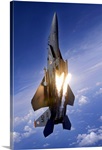 An F15E Strike Eagle pops flares