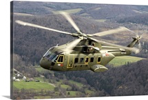 The next generation Presidential helicopter the US101 medium lift helicopter