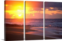 Hawaii, Oahu, Sandy Beach At Sunrise