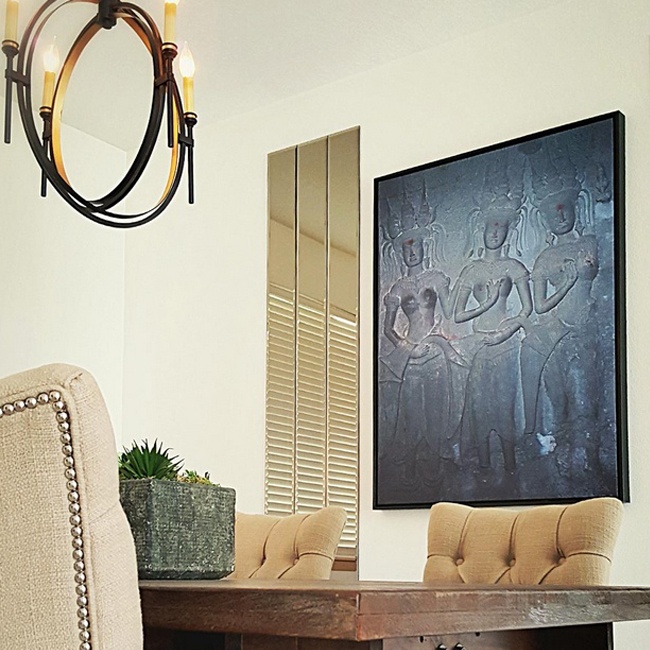 Modern Dining Room with Neutral Art