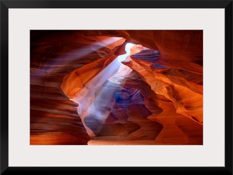 A shaft of light coming through an opening in Antelope Canyon.