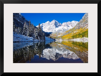 Colorado, Near Aspen, Landscape Of Maroon Lake And Maroon Bells In Distance