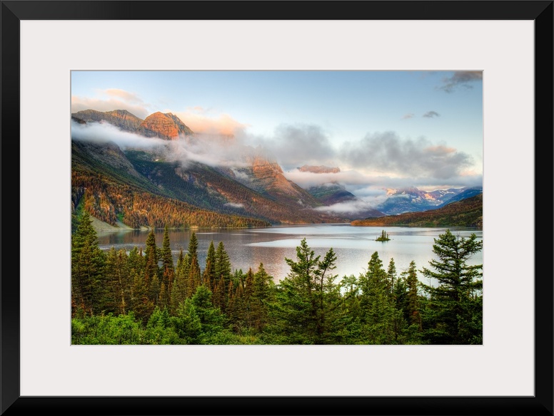 MT, Glacier National Park, Saint Mary Lake and Wild Goose Island