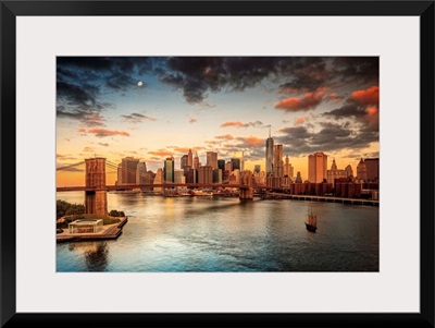 NYC, East River, Manhattan, Brooklyn Bridge at sunrise