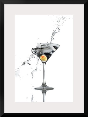 Exploding martini glass