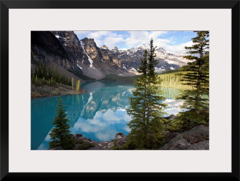 Moraine Lake in the Valley of the Ten Peaks, Banff National Park, Alberta, Canada