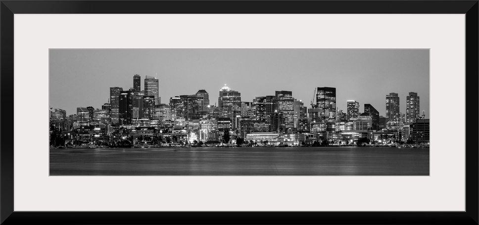 Panoramic view of Seattle's city skyline at night, Washington.