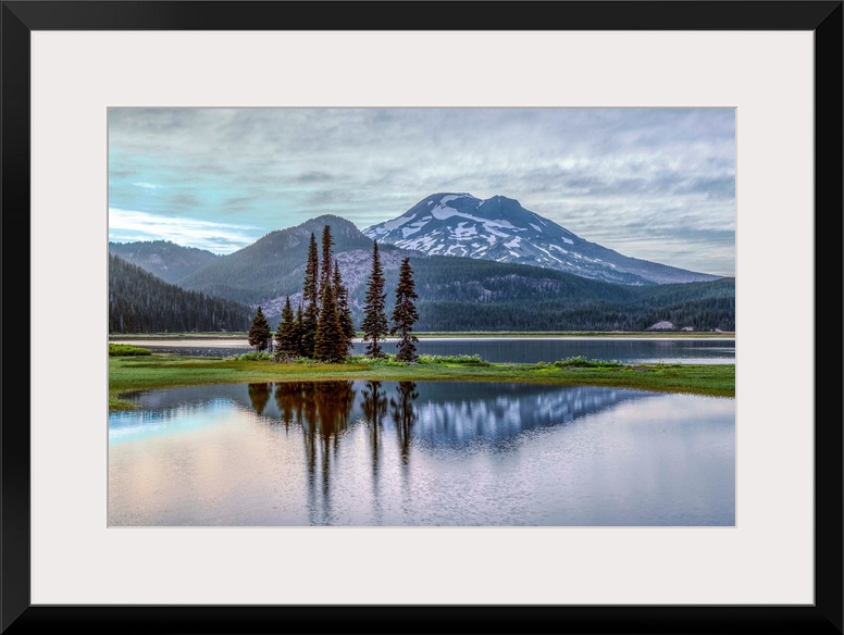 View of South Sister peak near Sparks Lake in Deschutes National Forest in Oregon.