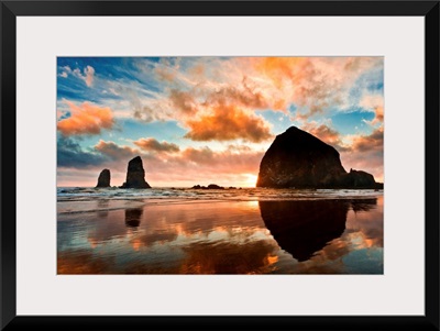 Haystack Rock at sunset, Cannon Beach, Oregon.