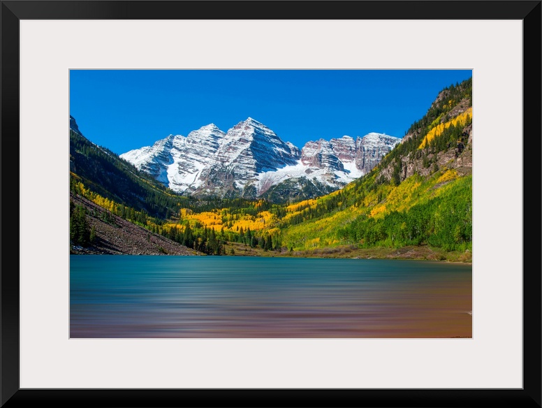 Maroon Bells in Autumn, Colorado.