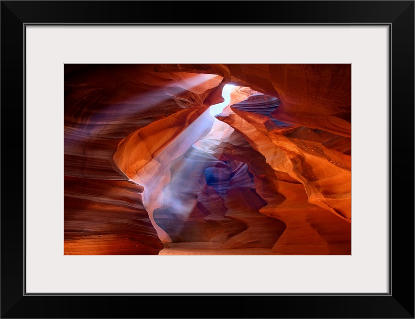 A shaft of light coming through an opening in Antelope Canyon.