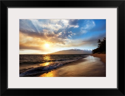 A Sunset View With Soft Water From North Kihei, Maui, Hawaii