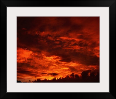 Co Kerry, Ireland; Red Cloudscape And Sunset