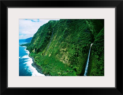 Hawaii, Big Island, Hamakua Coast, Waterfalls Cascade Into The Ocean