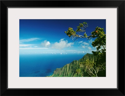 Hawaii, Kauai, Napali Coast, Kalalau Valley Cliffs And Ocean