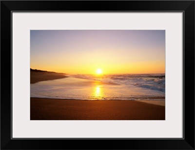 Hawaii, Kauai, Polihale Beach, Beautiful Shoreline At Sunset