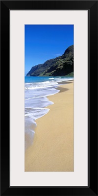 Hawaii, Kauai, Polihale Beach Shoreline View With Clear Blue Sky
