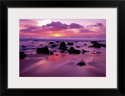 Hawaii, Molokai, West Shore, Sunset On Horizon