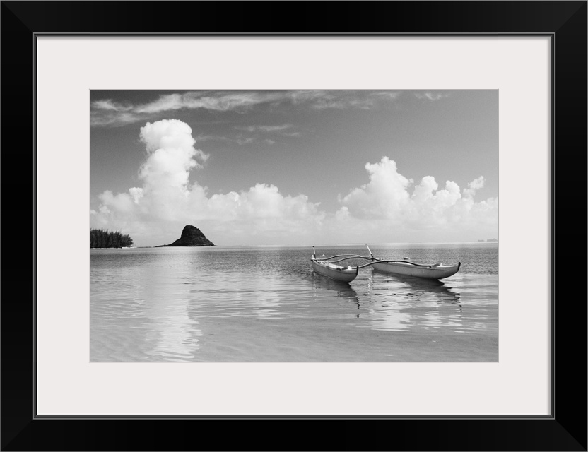 Hawaii, Oahu, Kaneohe Bay, Double Hull Canoe In Calm Water