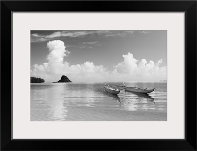 Hawaii, Oahu, Kaneohe Bay, Double Hull Canoe In Calm Water