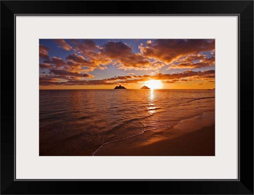 Hawaii, Oahu, Lanikai Beach At Sunrise