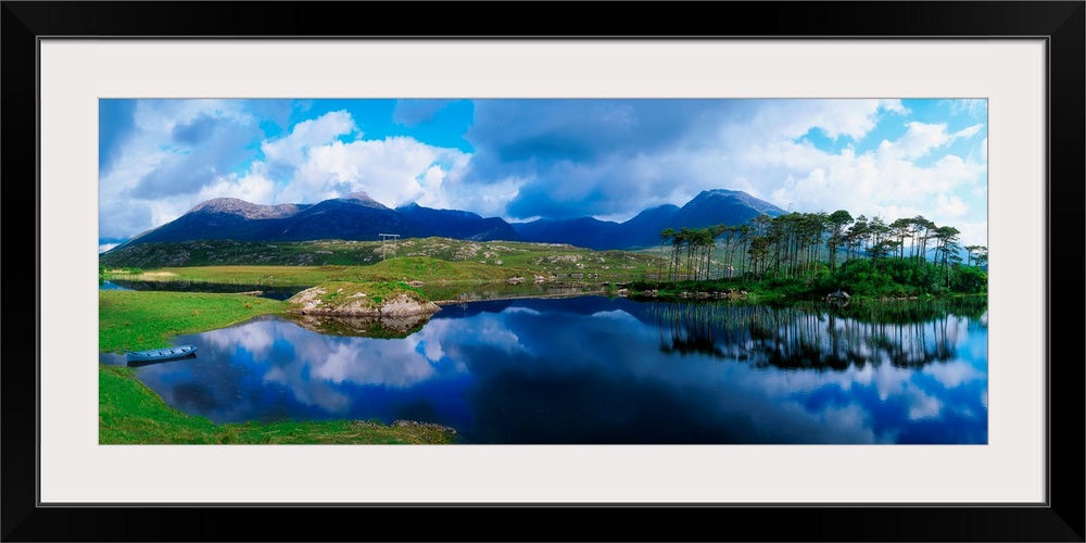 Lough Derryclare, Connemara, Co Galway, Ireland