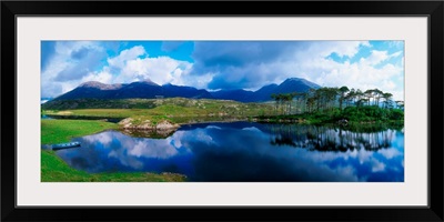 Lough Derryclare, Connemara, Co Galway, Ireland