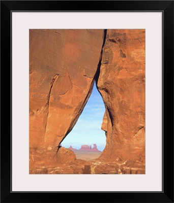 Arizona, famous Teardrop Window through rock face in Monument Valley