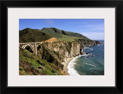 California, Big Sur, Garrapata State Park, rugged coastline and Bixby Bridge