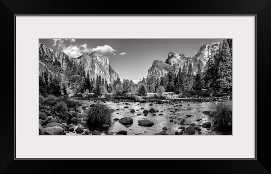 USA, California, Yosemite National Park, Panoramic view of Merced River, El Capitan, and Cathedral Rocks in Yosemite Valley
