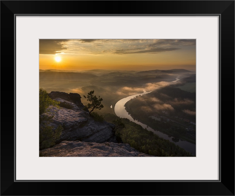 Elbe Sandstone Mountains. Valley of river Elbe with spa Bad Schandau at sunrise. Germany, Saxony .