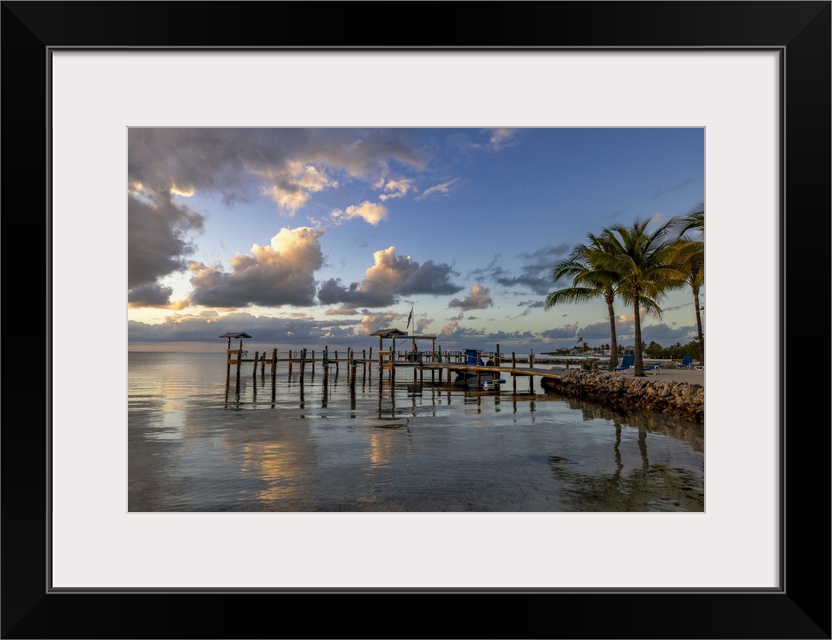 Florida Keys sunset from the Island Bay Resort in Tavernier, Florida, USA.