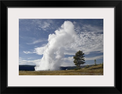 Old Faithful erupting, Yellowstone National Park, Wyoming