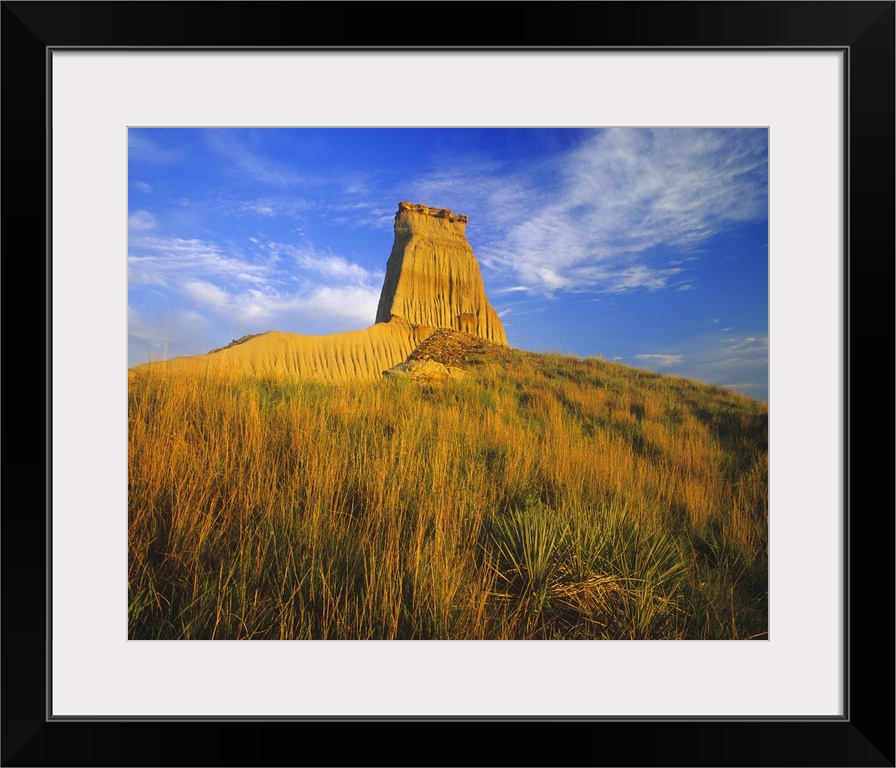 Sandstone monument in the badlands of the Little Missouri National Grasslands, North Dakota, USA