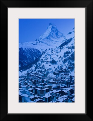 Switzerland, Wallis, Valais, Zermatt: Evening Town View