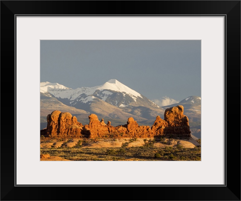 USA, Utah. Arches National Park, Rock Formations and La Sal Mountains