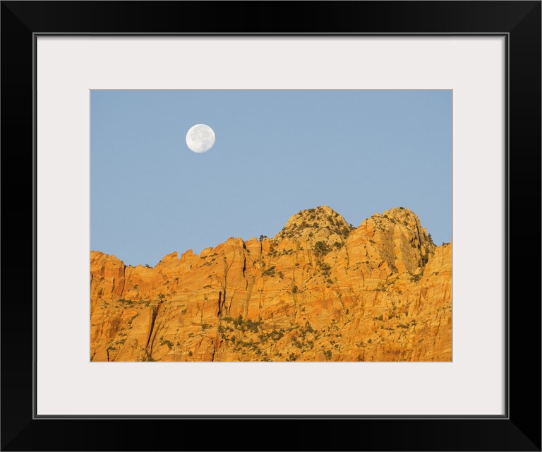 USA, Utah. Zion National Park, Canyon wall and full moon