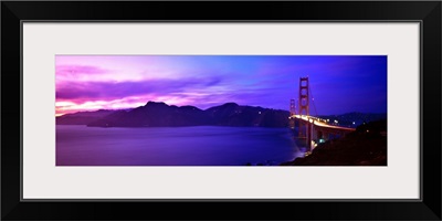 CA, San Francisco, Golden Gate Bridge and Marin Headlands at sunset
