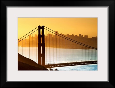 California, San Francisco, Golden Gate Bridge, View of the Bridge at dawn
